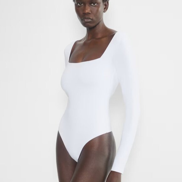 NWOT Aritzia BABATON CONTOUR Squareneck White Long Sleeve S - Picture 4 of 9